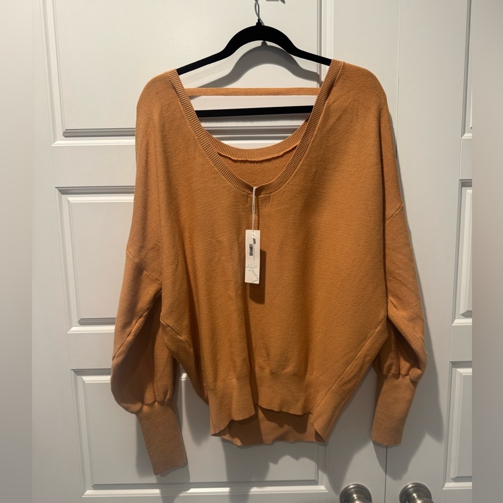 NWT Bluivy Backless Balloon Sleeve Pullover Sweater Carmel Brown Size Large - Picture 4 of 7